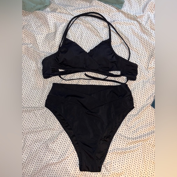 Black Bikini Set - Picture 1 of 1